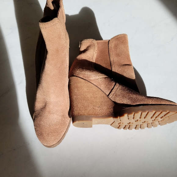 Michael Kors Thea Caramel Wedge Suede Boots - Picture 3 of 4